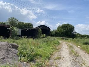Barns_Side Aspect - click for photo gallery